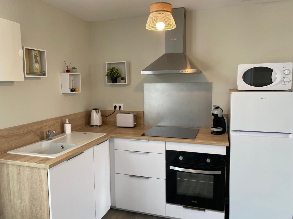 Charmante Maison Avec Cour Privative Cognac Esterno foto